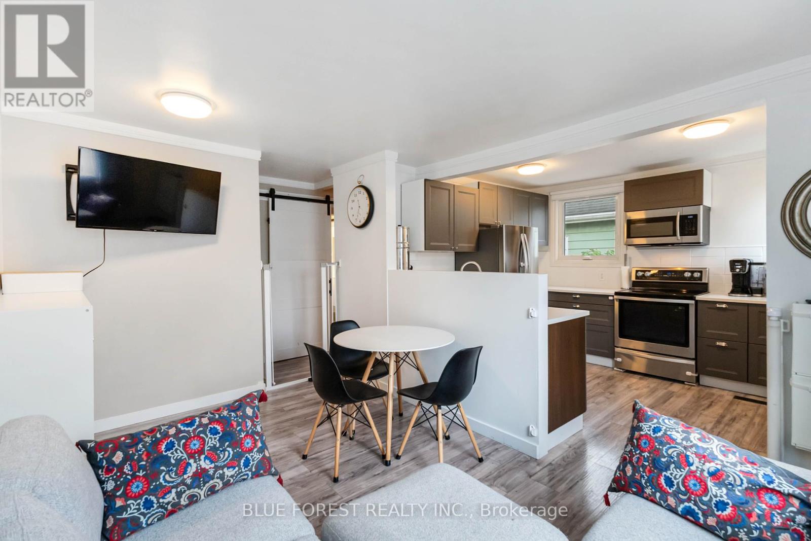 1155 Trafalgar Street, London East (East M), Ontario  N5Z 1H3 - Photo 13 - X12456500