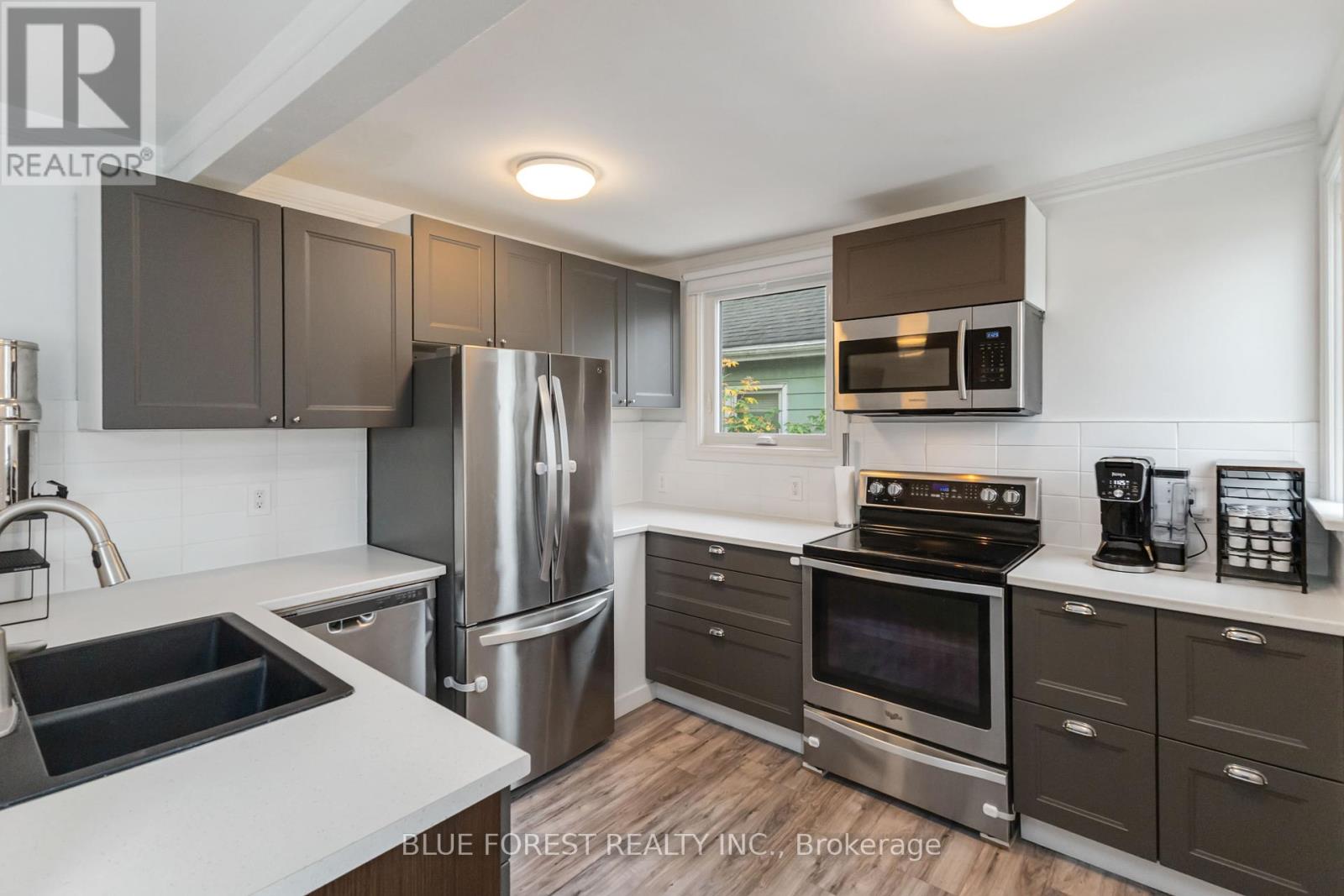 1155 Trafalgar Street, London East (East M), Ontario  N5Z 1H3 - Photo 17 - X12456500