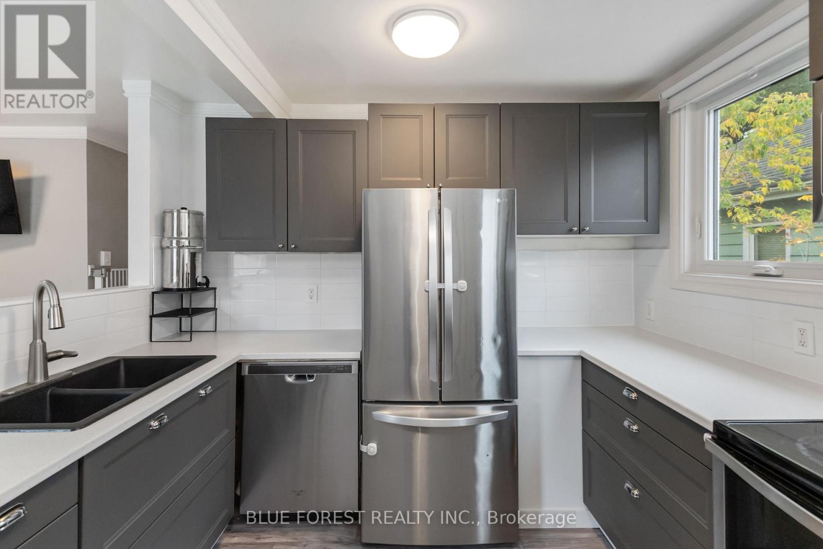 1155 Trafalgar Street, London East (East M), Ontario  N5Z 1H3 - Photo 18 - X12456500