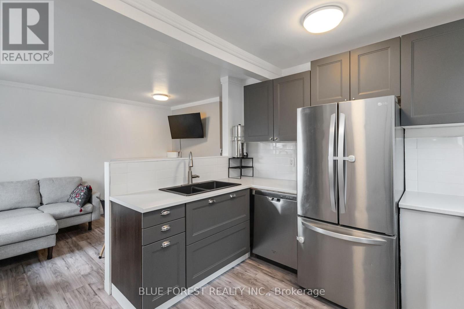 1155 Trafalgar Street, London East (East M), Ontario  N5Z 1H3 - Photo 19 - X12456500