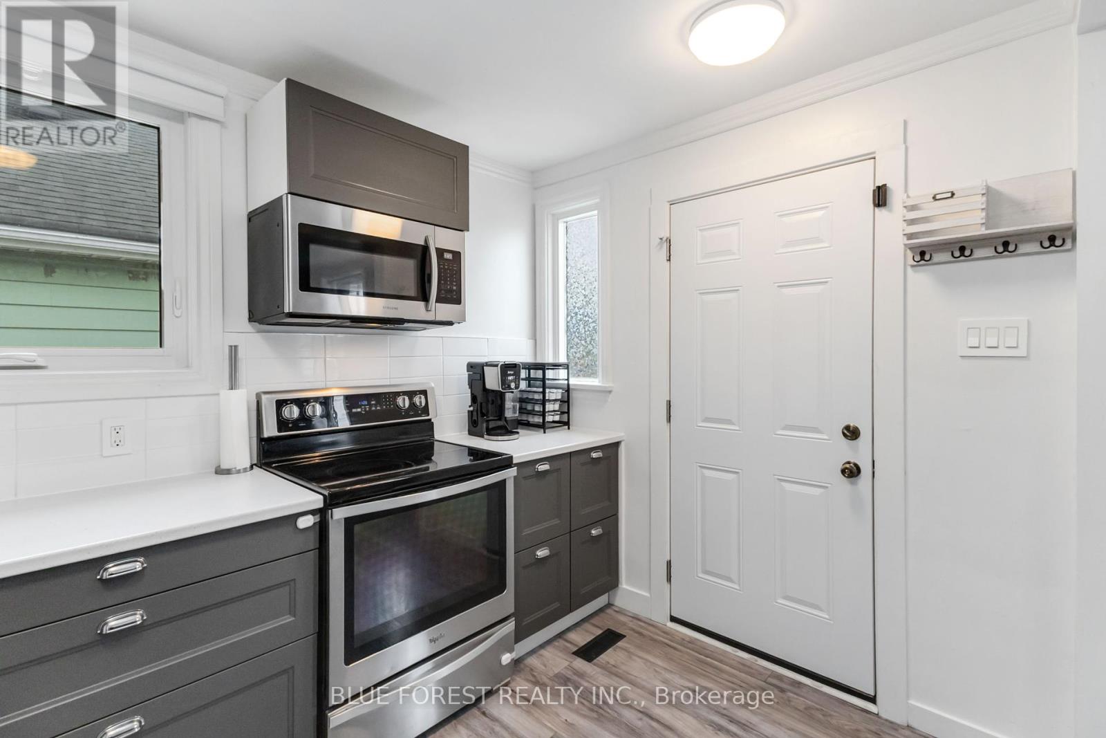 1155 Trafalgar Street, London East (East M), Ontario  N5Z 1H3 - Photo 20 - X12456500
