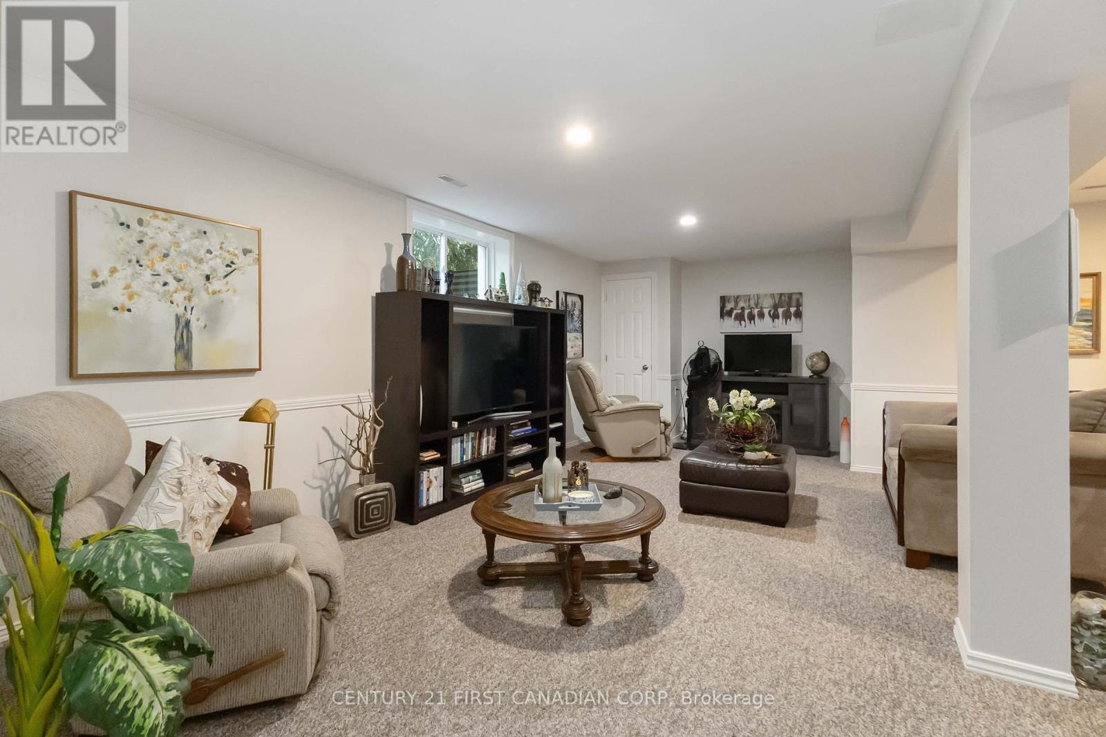 140 Mcgarrell Drive, London North (North R), Ontario  N6G 5J1 - Photo 44 - X12456574