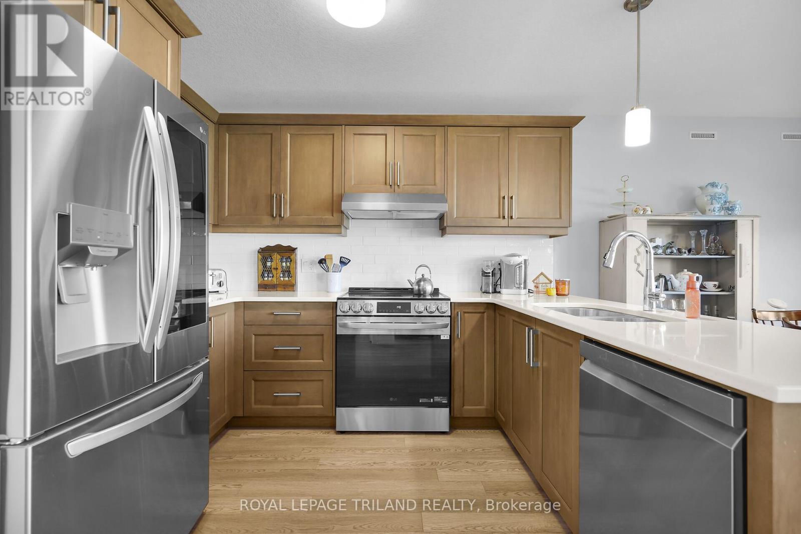 103 Empire Parkway, St. Thomas, Ontario  N6J 3K1 - Photo 10 - X12456577