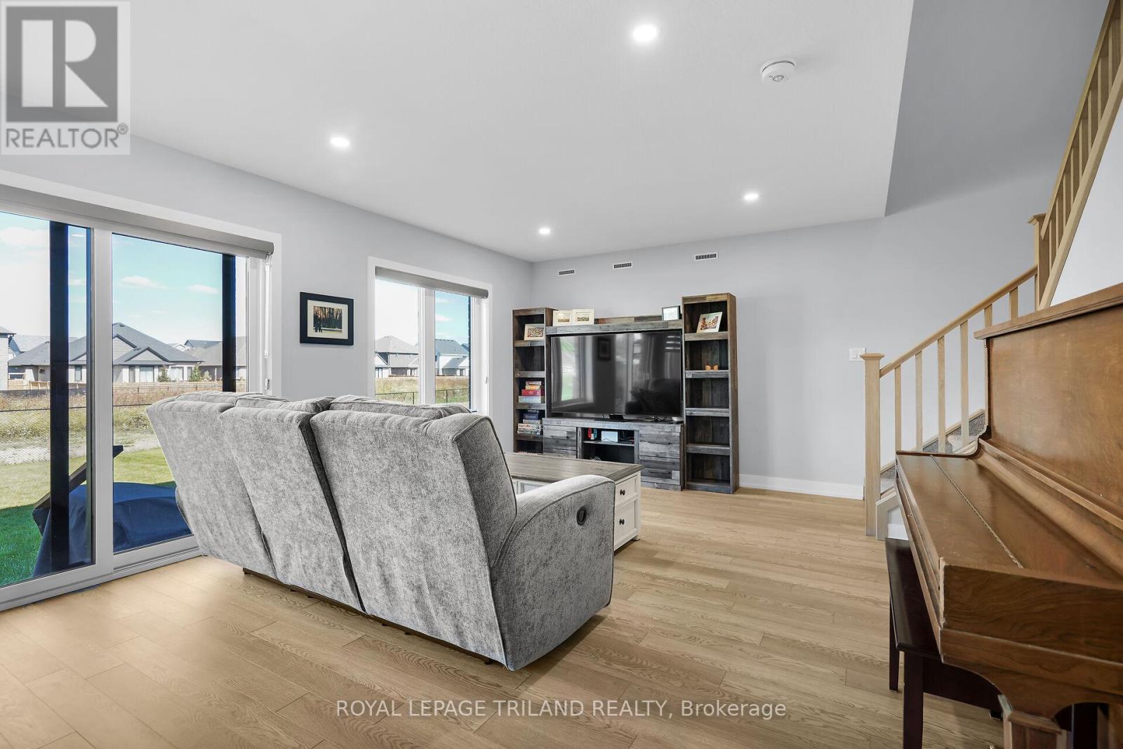 103 Empire Parkway, St. Thomas, Ontario  N6J 3K1 - Photo 16 - X12456577