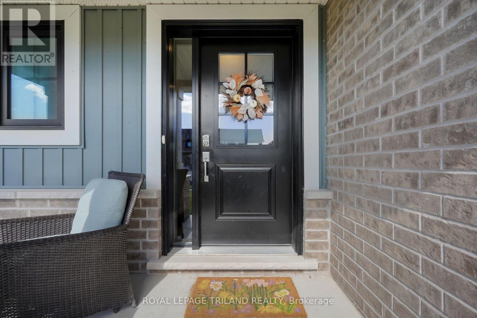 103 Empire Parkway, St. Thomas, Ontario  N6J 3K1 - Photo 5 - X12456577
