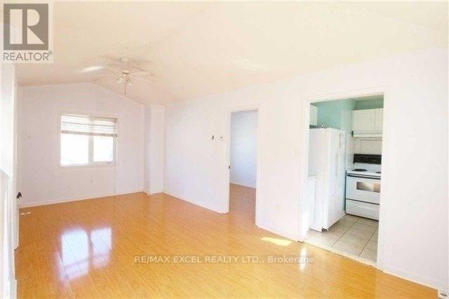 Coach H - 79 Walkerville Road, Markham, Ontario  L6B 1B6 - Photo 2 - N12456451