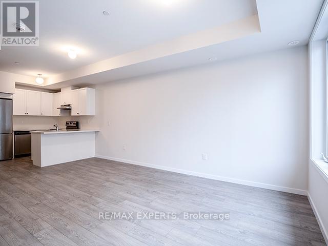 61 - 300 Alex Gardner Circle, Aurora, Ontario  L4G 1N4 - Photo 4 - N12456479