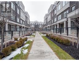 61 - 300 ALEX GARDNER CIRCLE, Aurora, Ontario