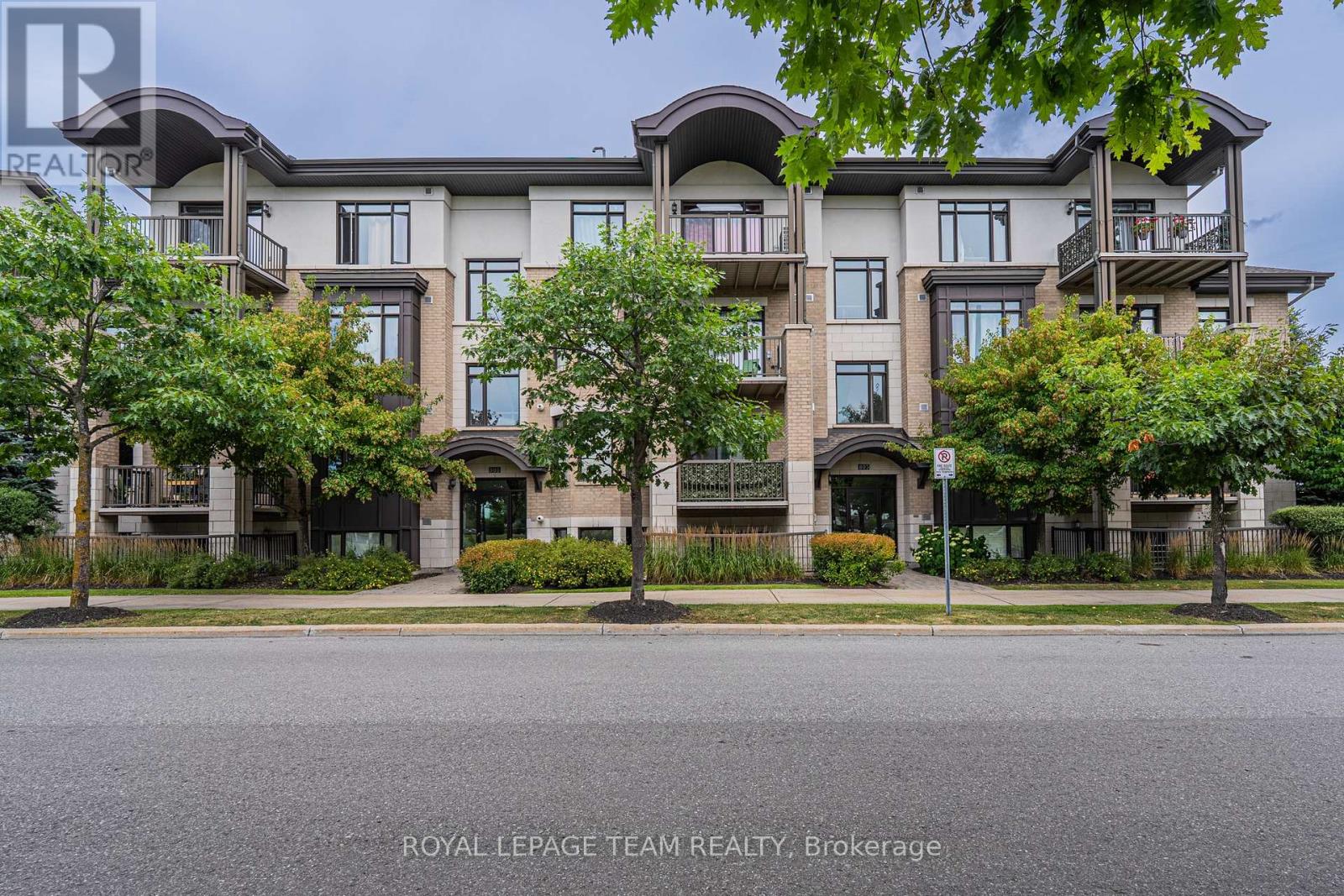 304 - 805 BEAUPARC PRIVATE, Ottawa, Ontario