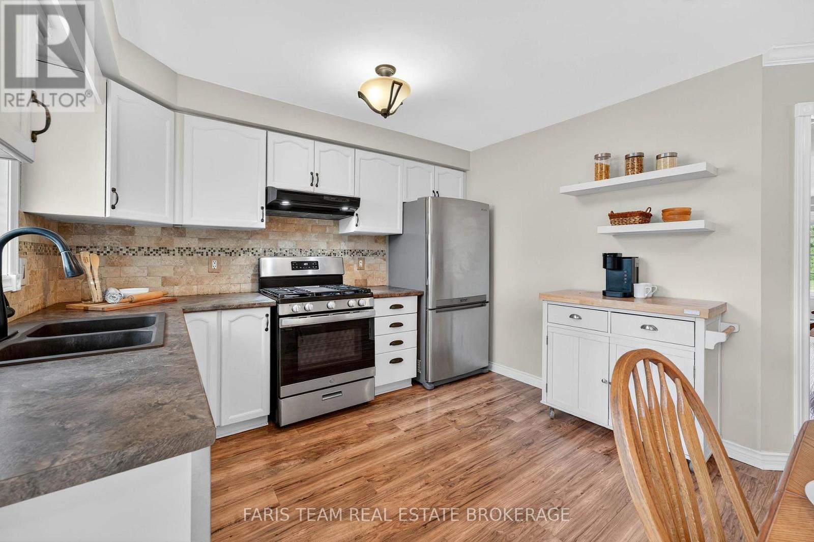 1 Touchette Drive, Barrie (Holly), Ontario  L4N 7L8 - Photo 11 - S12455041