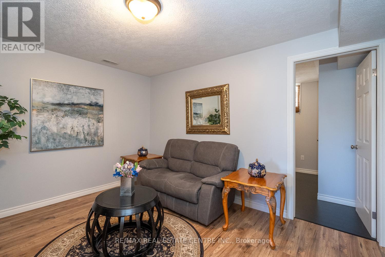 405 Minnie Street, North Huron, Ontario  N0G 2W0 - Photo 37 - X12115412