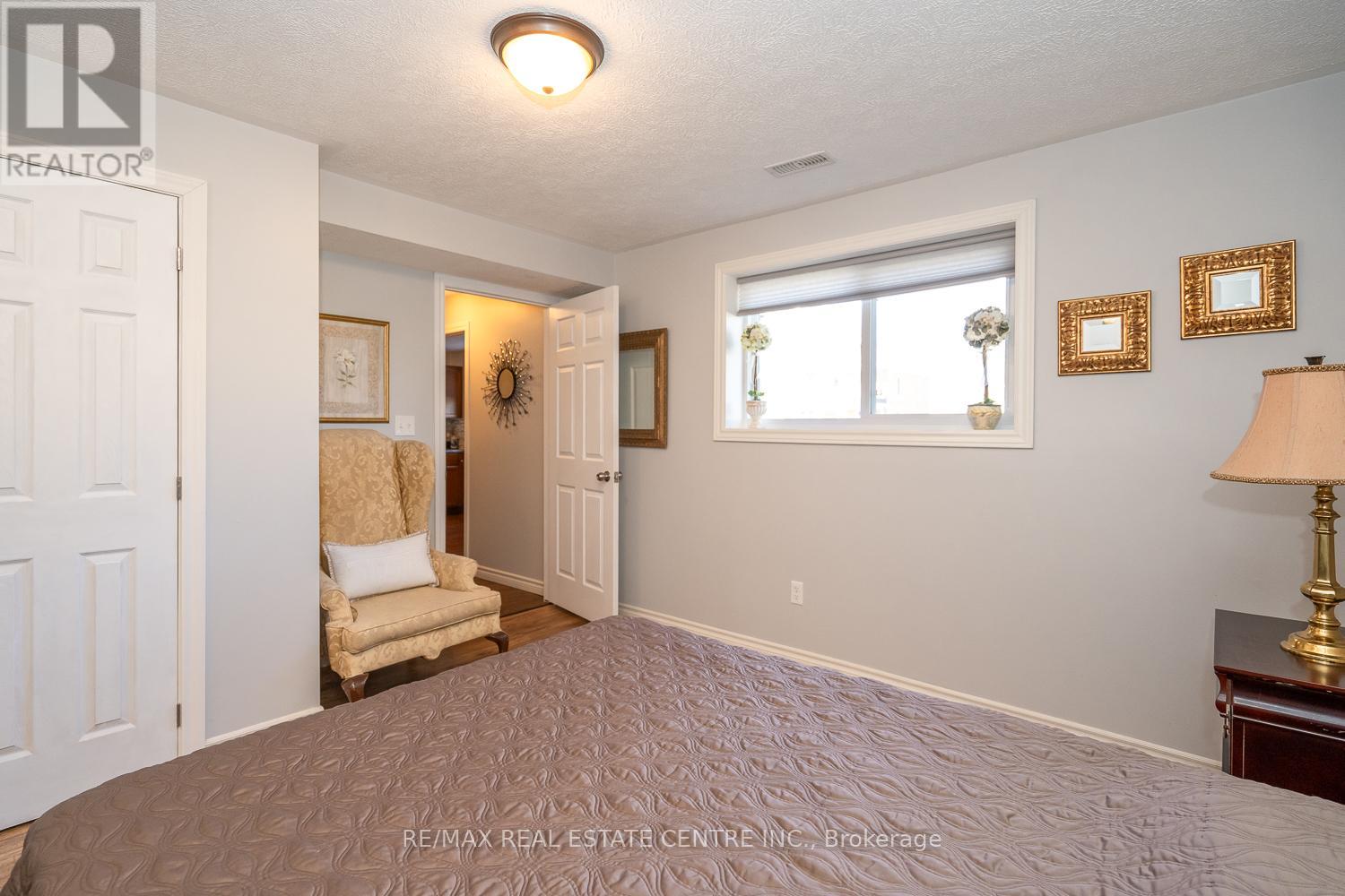 405 Minnie Street, North Huron, Ontario  N0G 2W0 - Photo 41 - X12115412