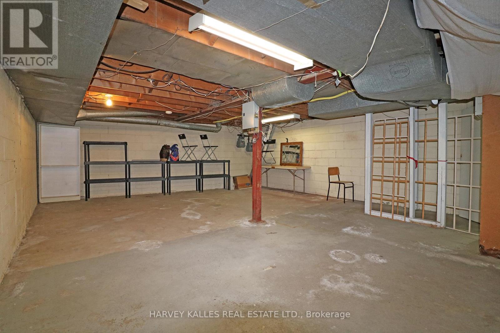3811 Lake Shore Boulevard W, Toronto, Ontario  M8W 1R2 - Photo 11 - W12456459