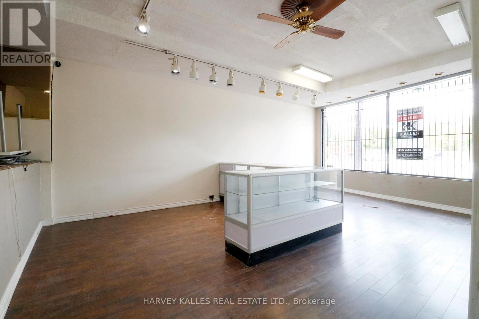 3811 Lake Shore Boulevard W, Toronto, Ontario  M8W 1R2 - Photo 7 - W12456459