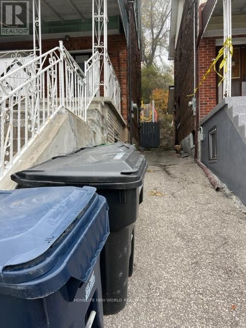 202 - 1514 Davenport Road, Toronto, Ontario  M6H 2H8 - Photo 11 - W12456463