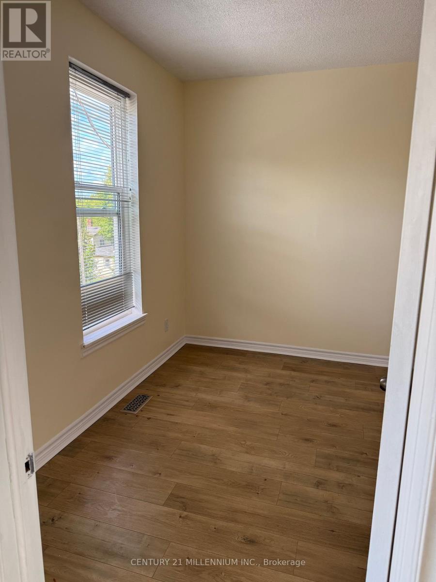 1 - 1529 Queen Street E, Caledon, Ontario  L7K 0E3 - Photo 2 - W12456480