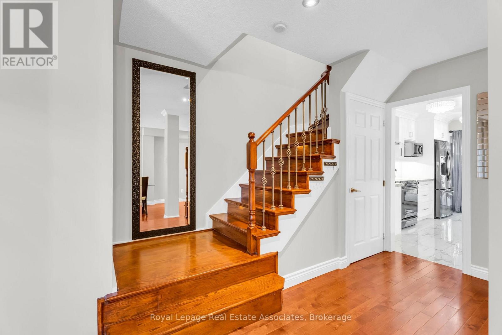 548 Leatherleaf Drive, Mississauga, Ontario  L4Z 3Y5 - Photo 11 - W12456490