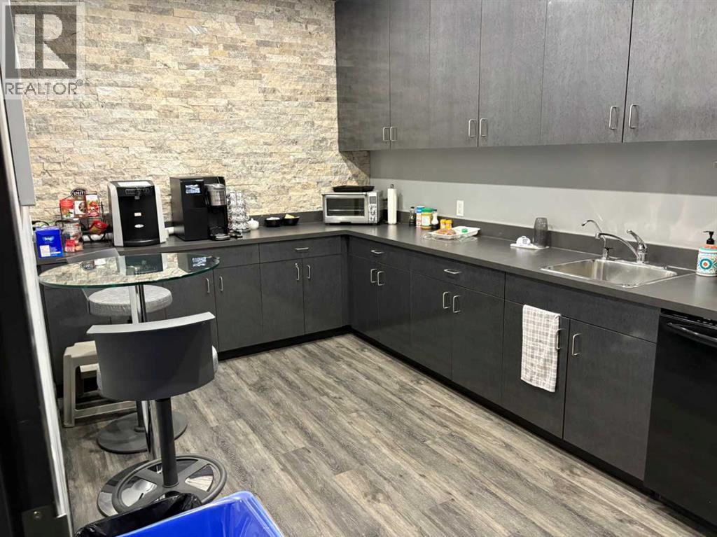 203, 264 Midpark Way Se, Calgary, Alberta  T2X 1J6 - Photo 10 - A2257286