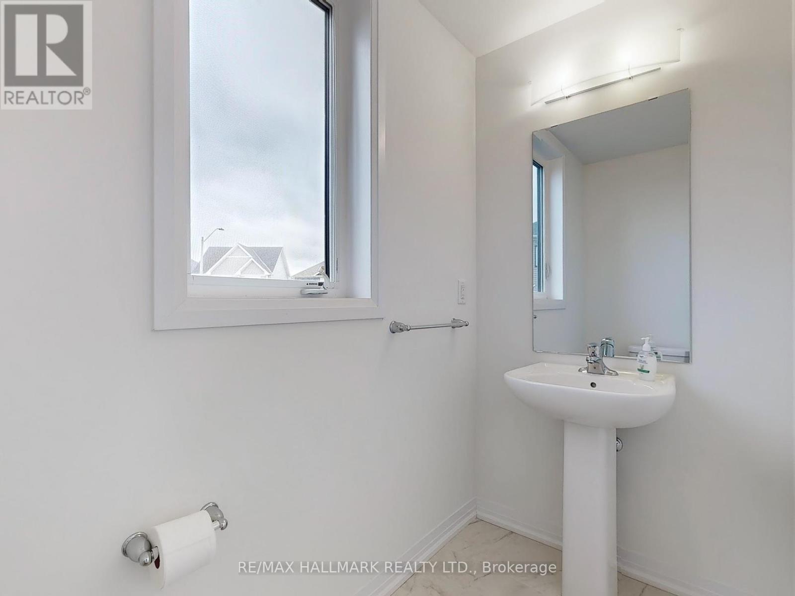 40 Velvet Way, Thorold, Ontario  L2V 0P3 - Photo 27 - X12456489