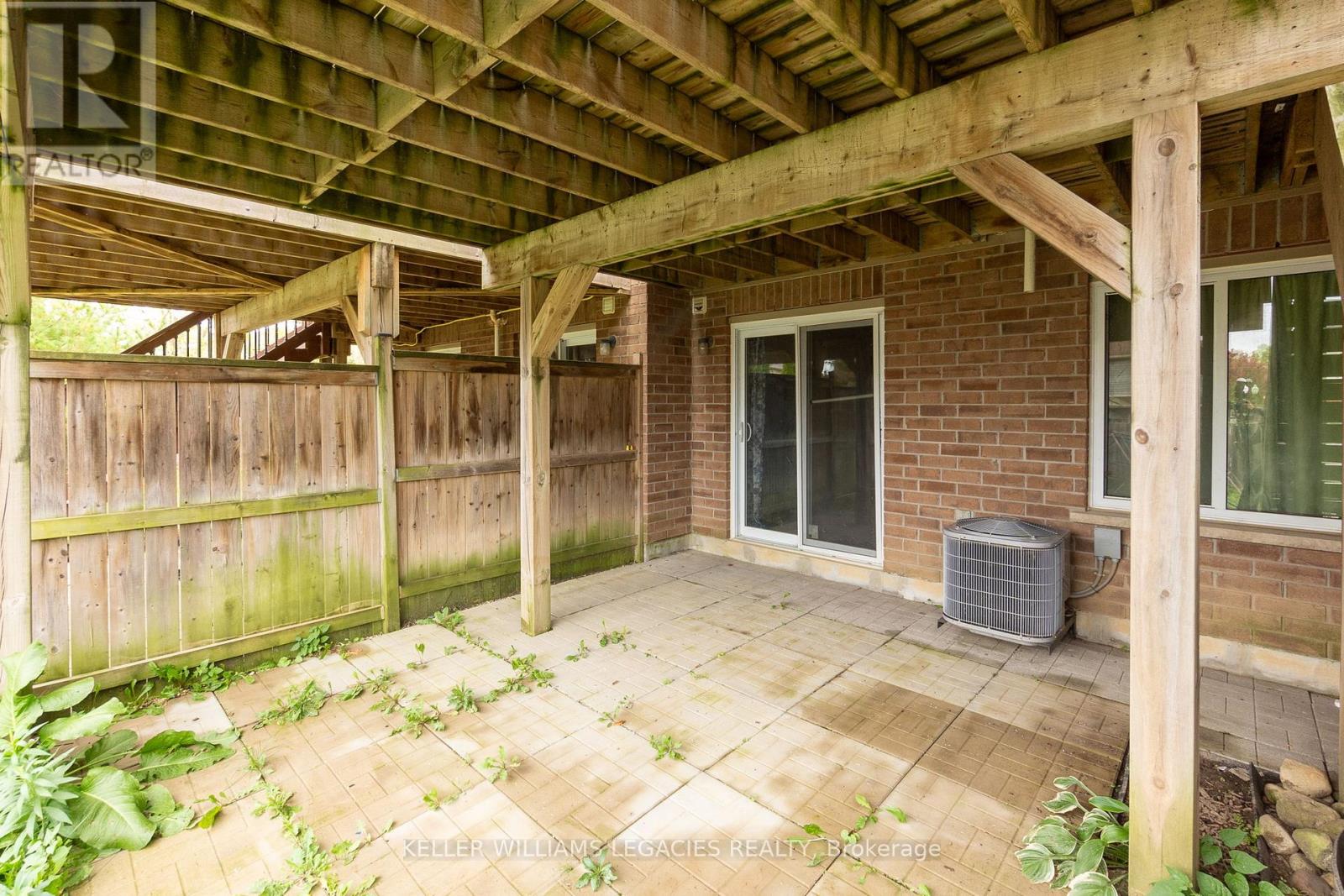 933 Zeller Crescent, Kitchener, Ontario  N2A 0C7 - Photo 16 - X12456493