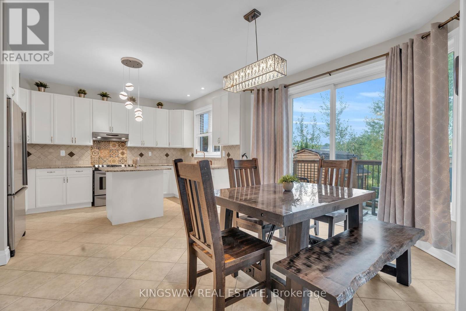 75 Chase Crescent, Cambridge, Ontario  N3C 0B3 - Photo 14 - X12456495