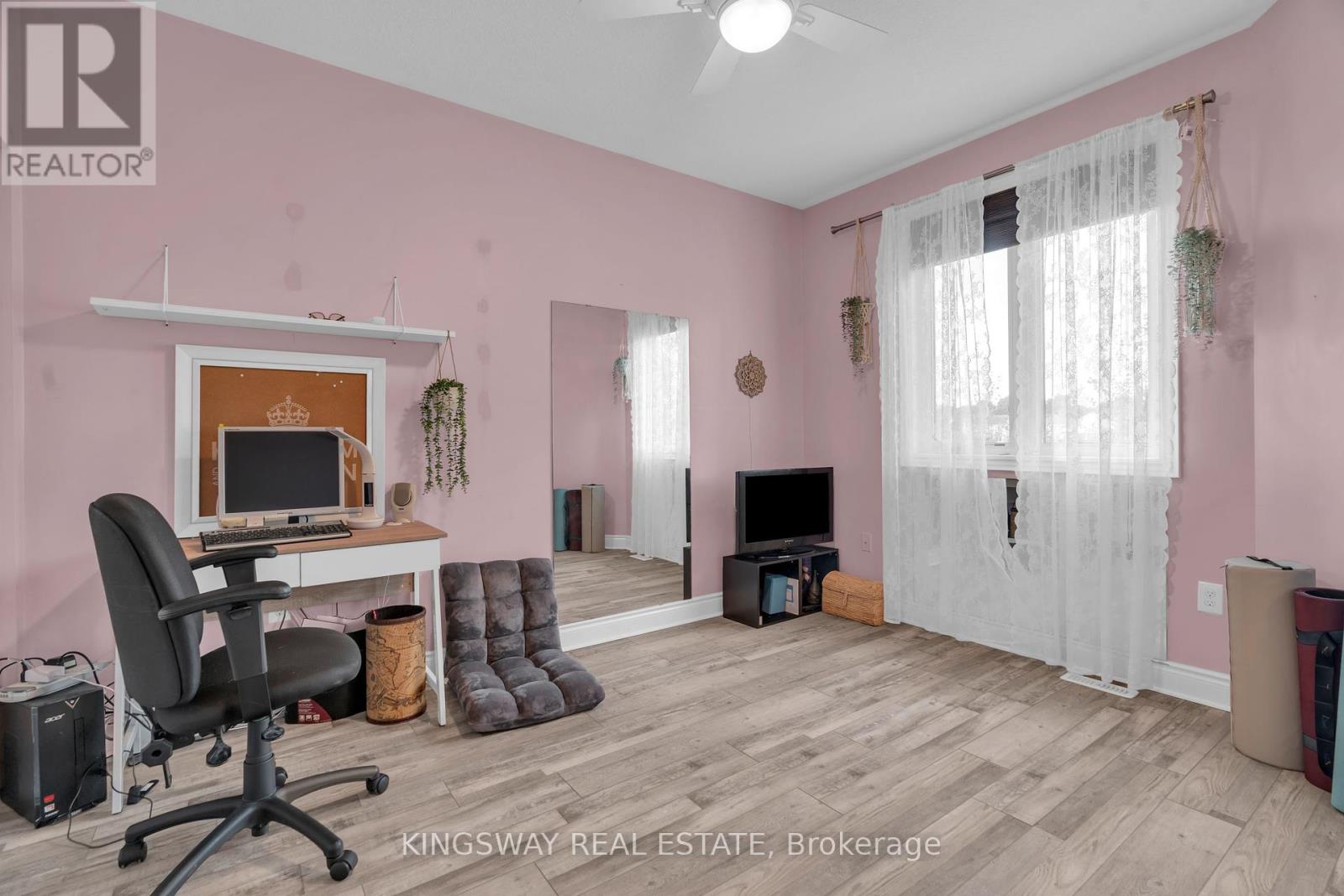75 Chase Crescent, Cambridge, Ontario  N3C 0B3 - Photo 25 - X12456495