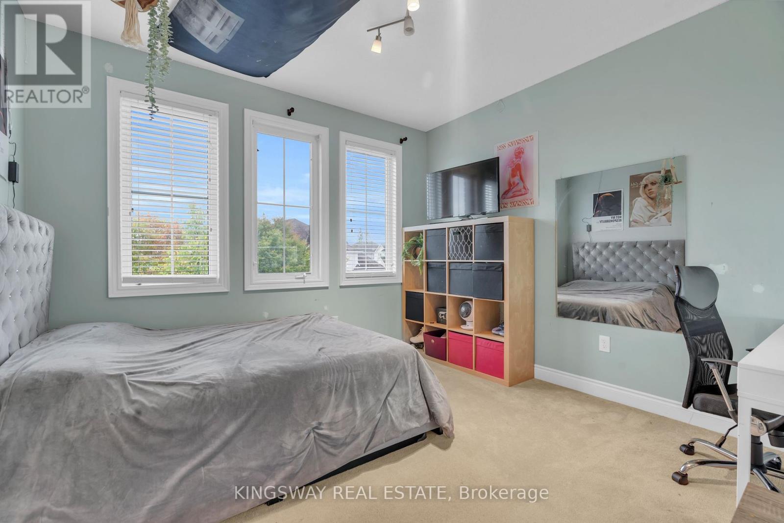 75 Chase Crescent, Cambridge, Ontario  N3C 0B3 - Photo 36 - X12456495
