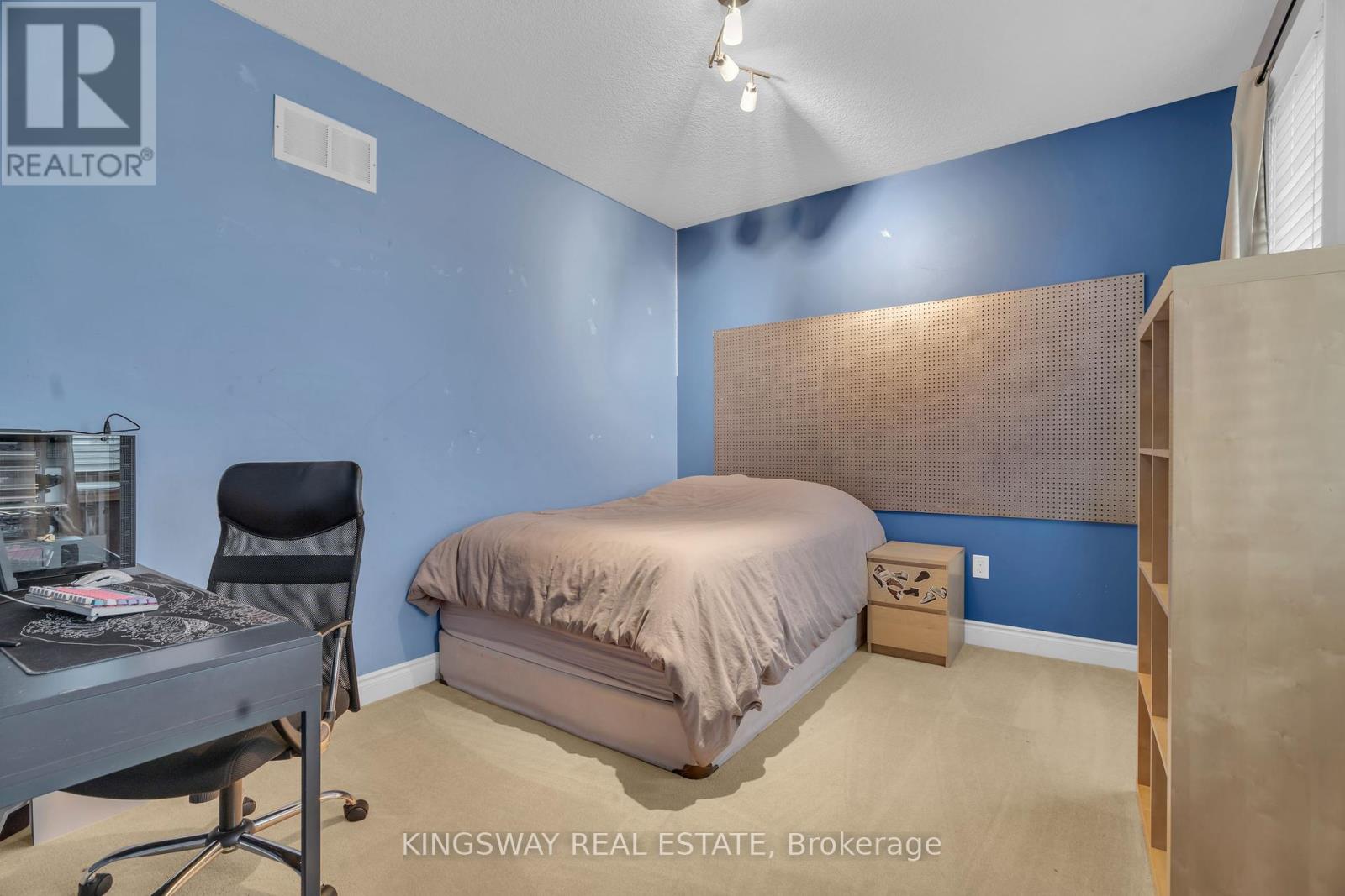 75 Chase Crescent, Cambridge, Ontario  N3C 0B3 - Photo 38 - X12456495