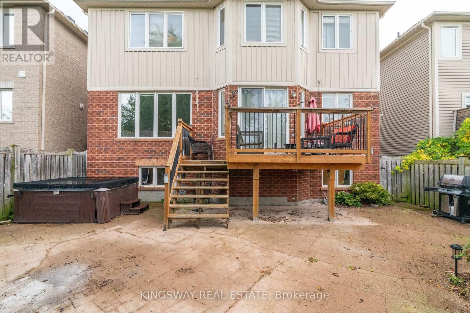 75 Chase Crescent, Cambridge, Ontario  N3C 0B3 - Photo 49 - X12456495