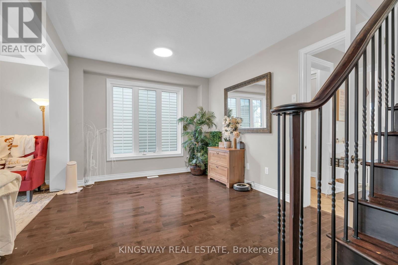 75 Chase Crescent, Cambridge, Ontario  N3C 0B3 - Photo 8 - X12456495