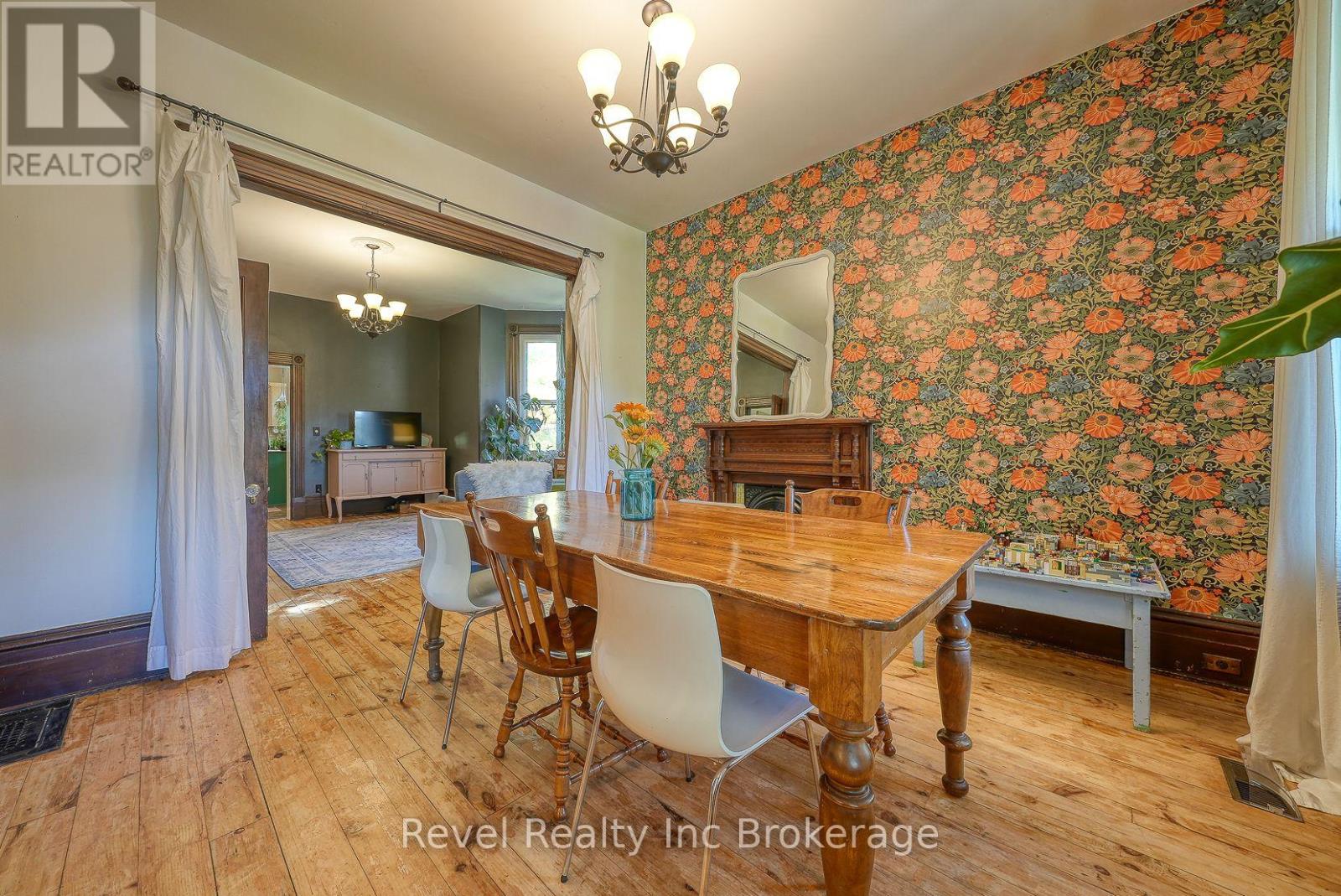 70 Oxford Street, Woodstock, Ontario  N4S 6A5 - Photo 13 - X12456568