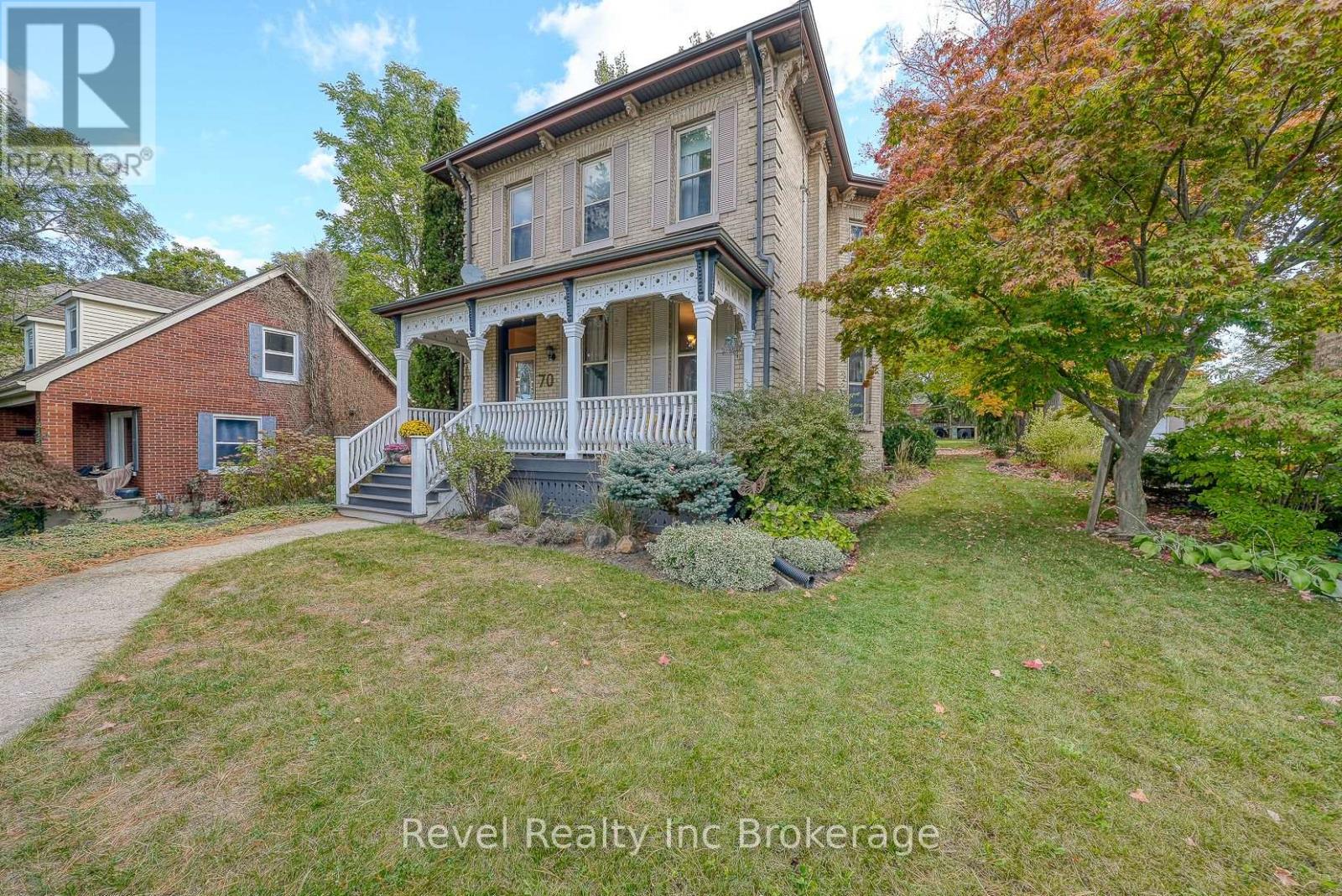 70 Oxford Street, Woodstock, Ontario  N4S 6A5 - Photo 2 - X12456568