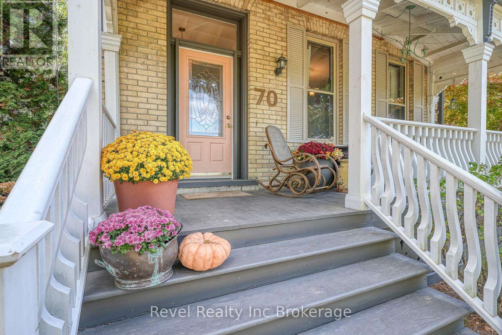 70 Oxford Street, Woodstock, Ontario  N4S 6A5 - Photo 7 - X12456568