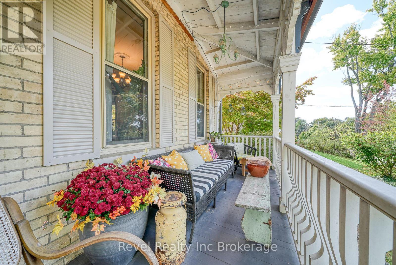70 Oxford Street, Woodstock, Ontario  N4S 6A5 - Photo 8 - X12456568