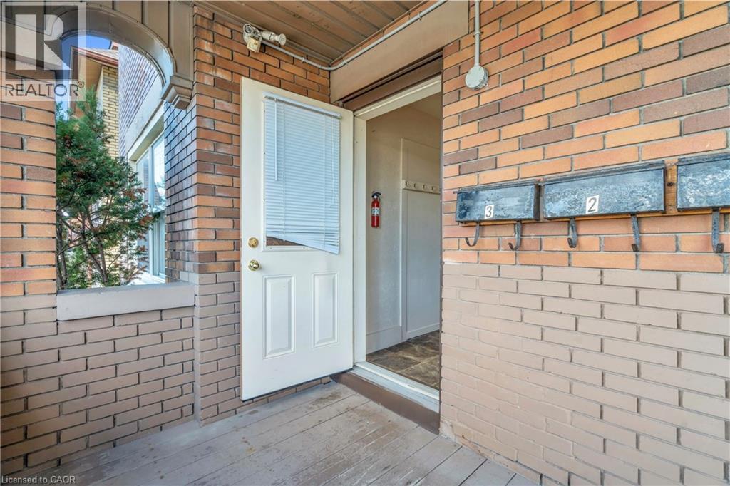 503 Victoria Street N Unit# 2, Kitchener, Ontario  N2H 5E7 - Photo 4 - 40778114