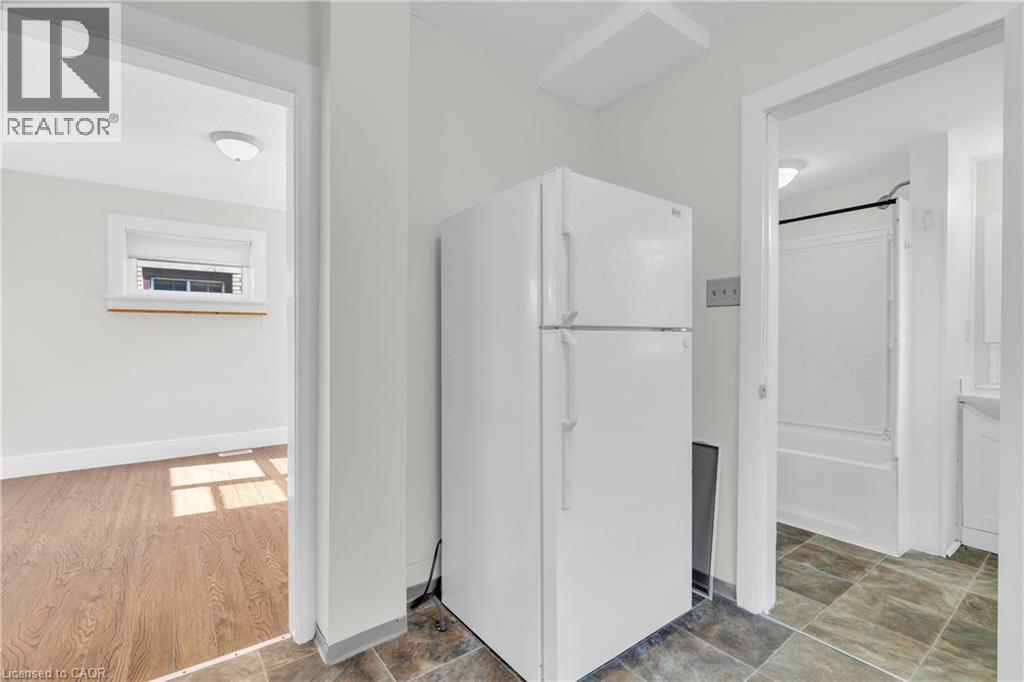 503 Victoria Street N Unit# 2, Kitchener, Ontario  N2H 5E7 - Photo 9 - 40778114