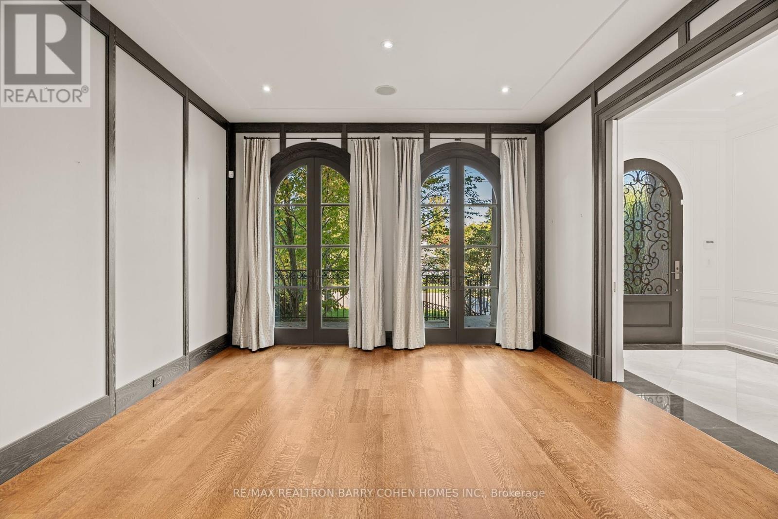 33 Blyth Hill Road, Toronto, Ontario  M4N 3L6 - Photo 6 - C12456501