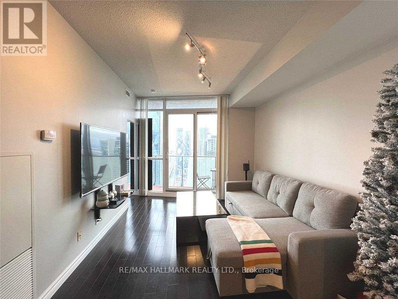 4809 - 65 Bremner Boulevard, Toronto, Ontario  M5J 0A7 - Photo 2 - C12456624