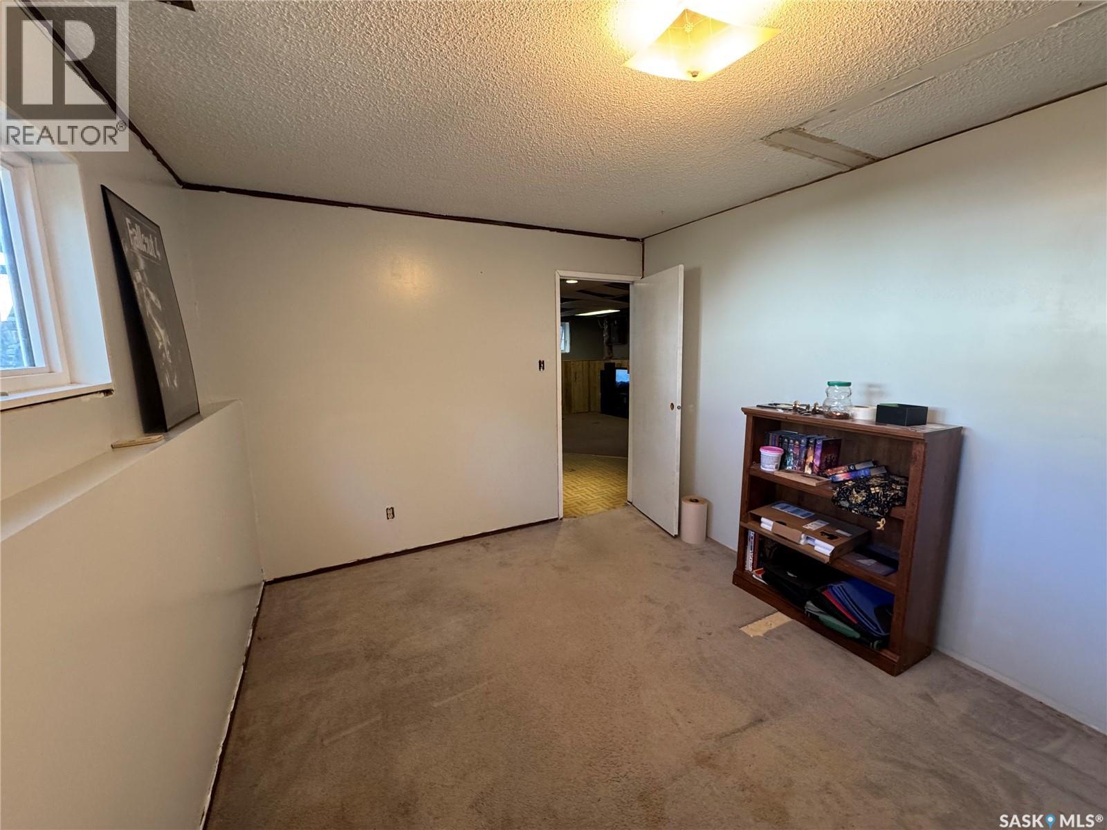 1215 Athabasca Street W, Moose Jaw, Saskatchewan  S6H 6C7 - Photo 15 - SK020624