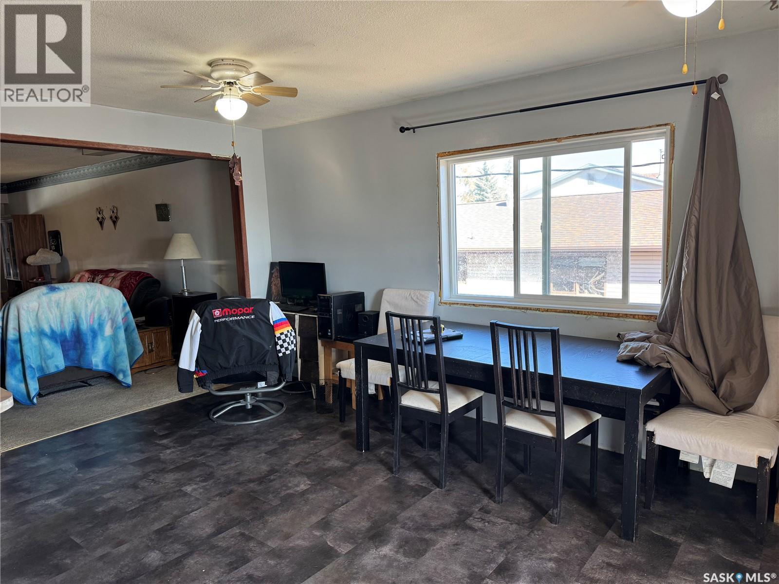 1215 Athabasca Street W, Moose Jaw, Saskatchewan  S6H 6C7 - Photo 5 - SK020624