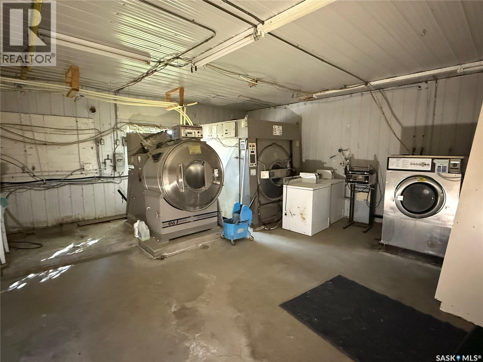 212 1st Avenue W, Nipawin, Saskatchewan  S0E 1E0 - Photo 14 - SK020613