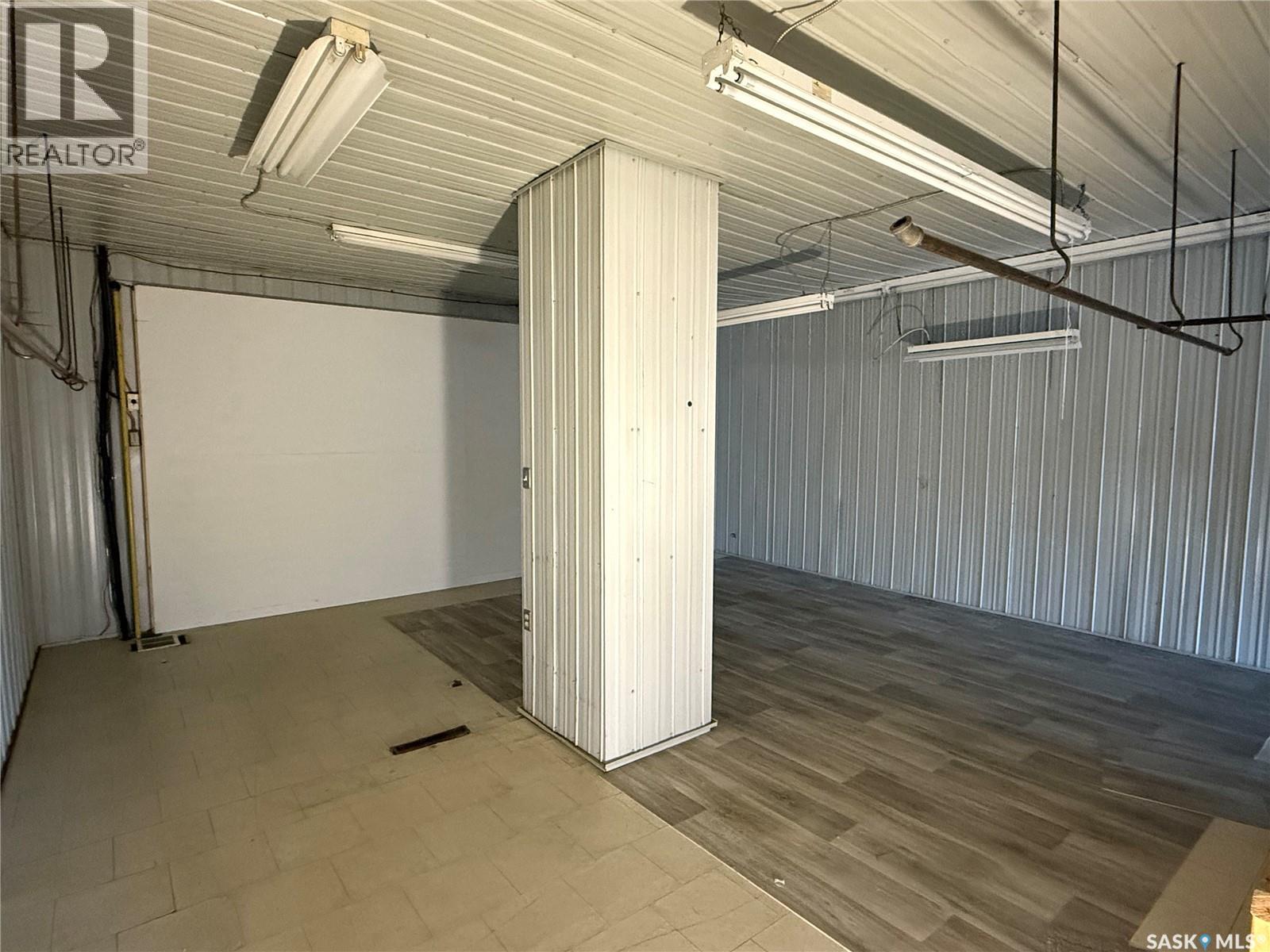 212 1st Avenue W, Nipawin, Saskatchewan  S0E 1E0 - Photo 6 - SK020613