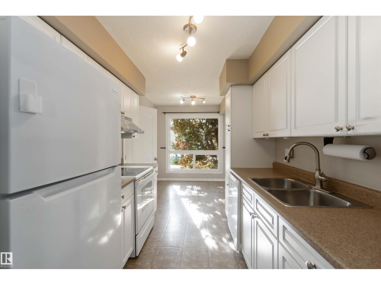 324 Grandin Vg, St. Albert, Alberta  T8N 2R6 - Photo 9 - E4461538