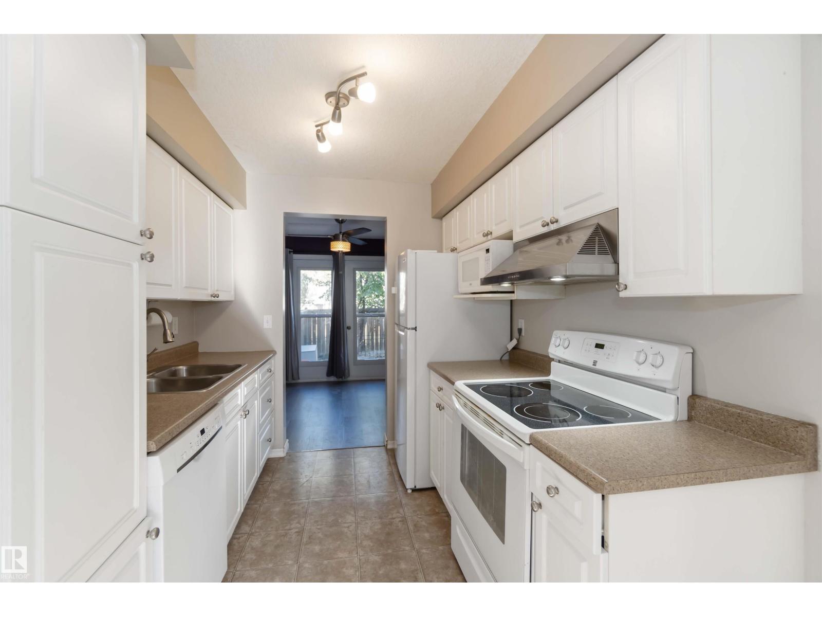 324 Grandin Vg, St. Albert, Alberta  T8N 2R6 - Photo 8 - E4461538