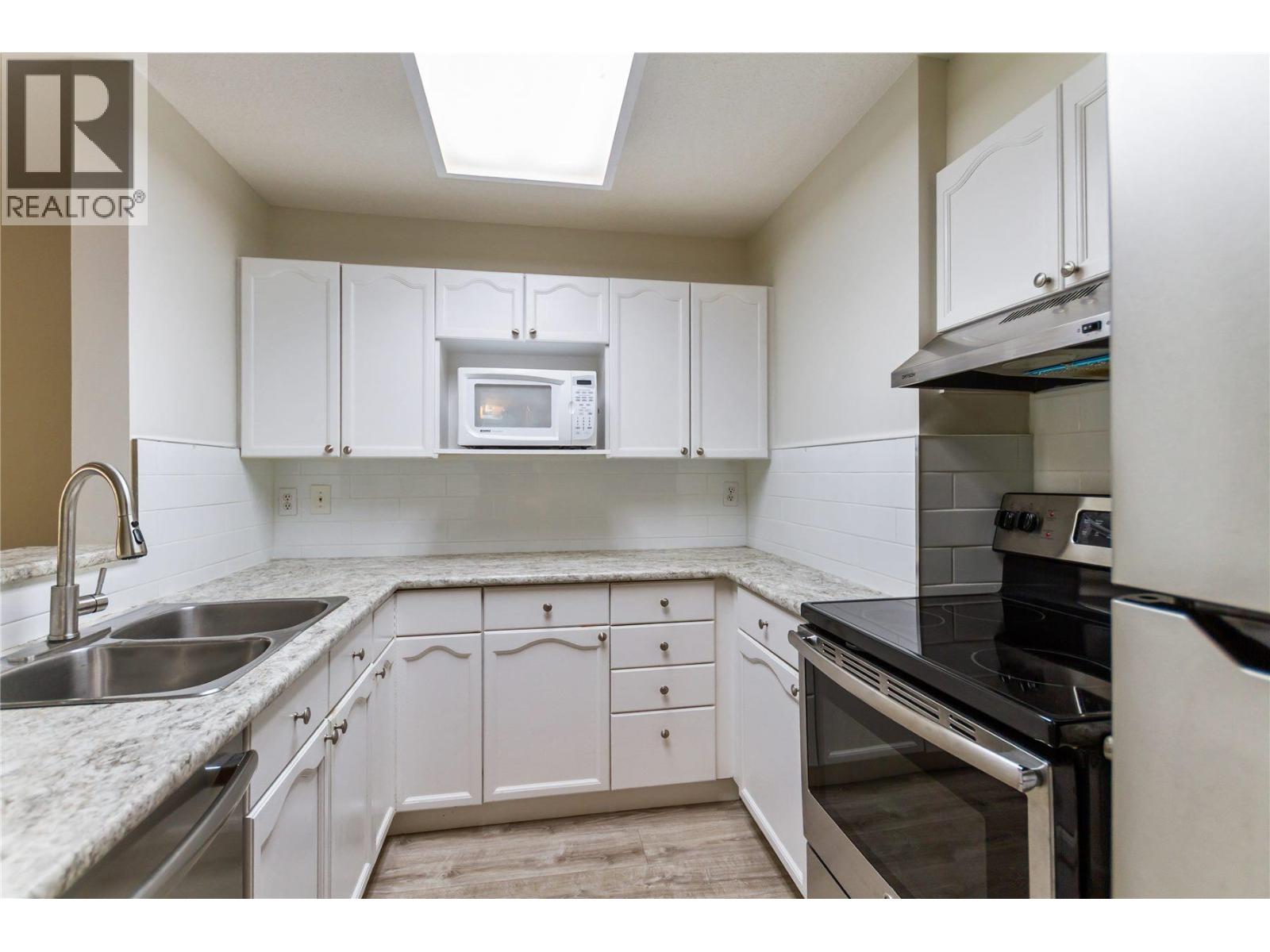 214 98 Laval Street, Coquitlam, British Columbia  V3K 6S9 - Photo 10 - R3055415