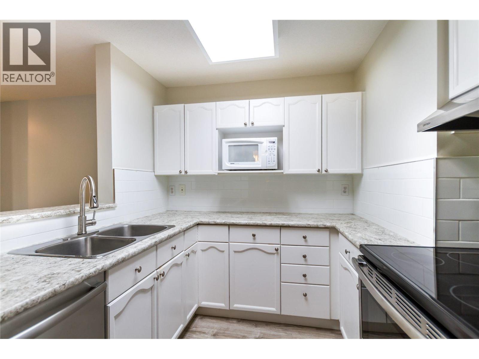 214 98 Laval Street, Coquitlam, British Columbia  V3K 6S9 - Photo 11 - R3055415