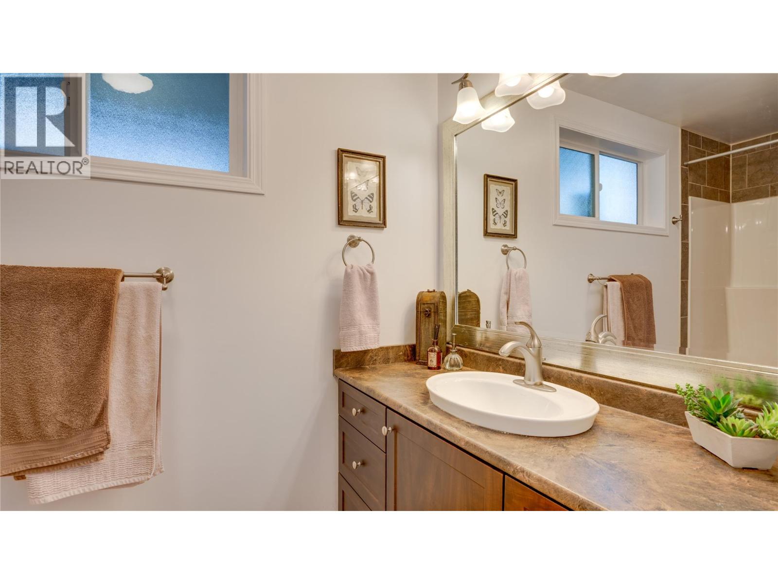 8818 Sunflower Place, Coldstream, British Columbia  V1B 2G2 - Photo 33 - 10363066