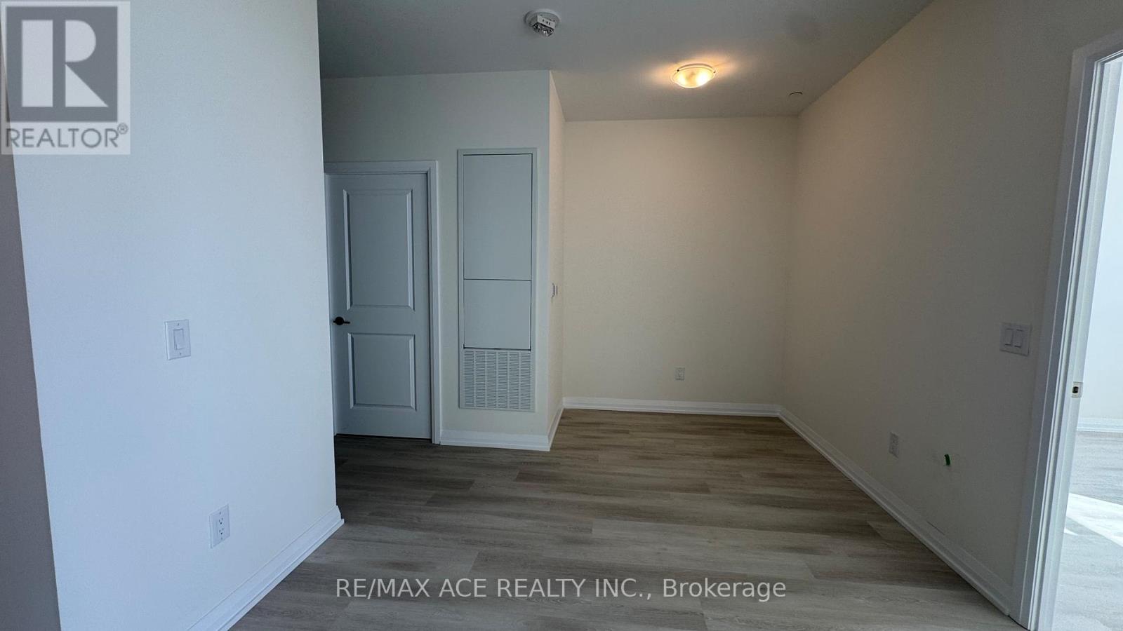 210 - 3260 Sheppard Avenue E, Toronto, Ontario  M1T 3K3 - Photo 12 - E12456643