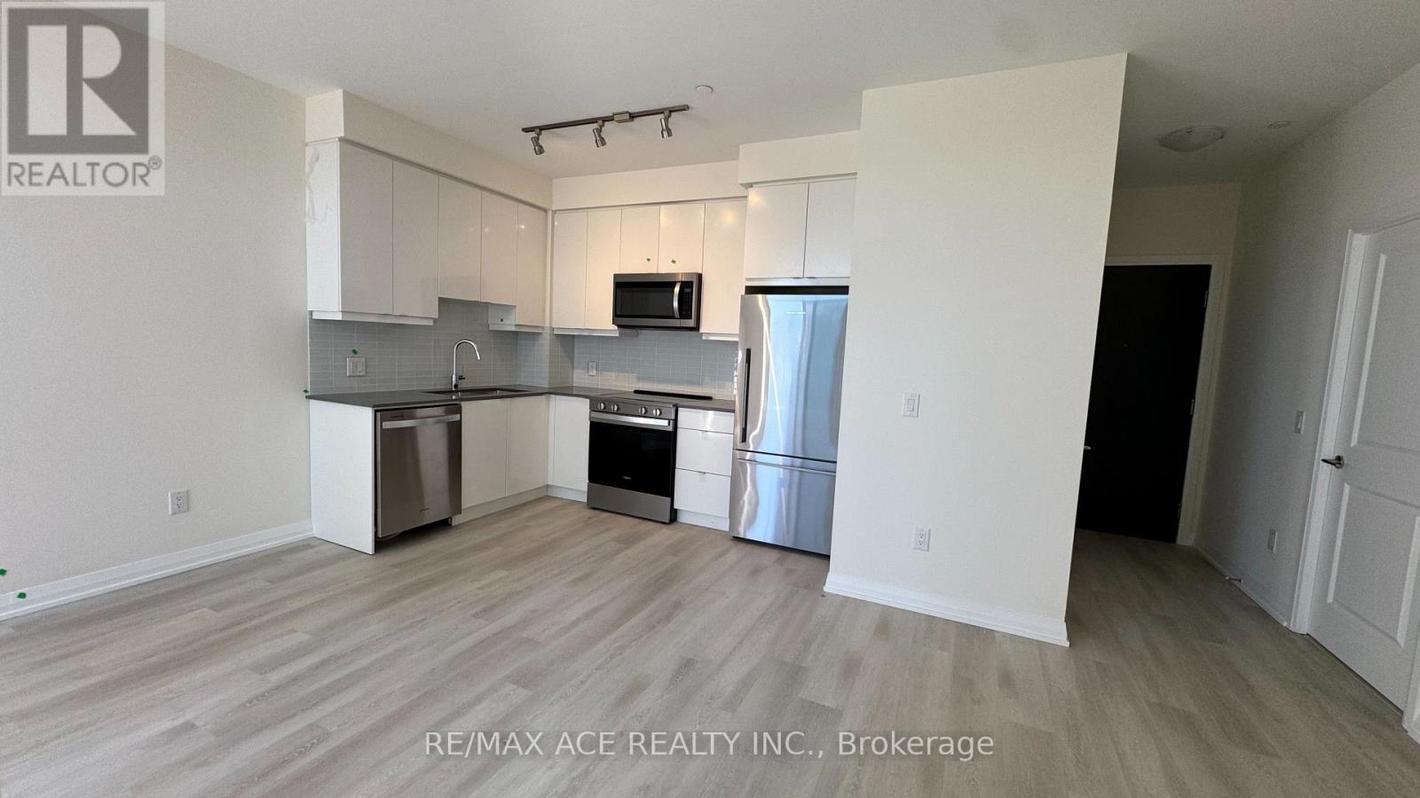 210 - 3260 Sheppard Avenue E, Toronto, Ontario  M1T 3K3 - Photo 8 - E12456643