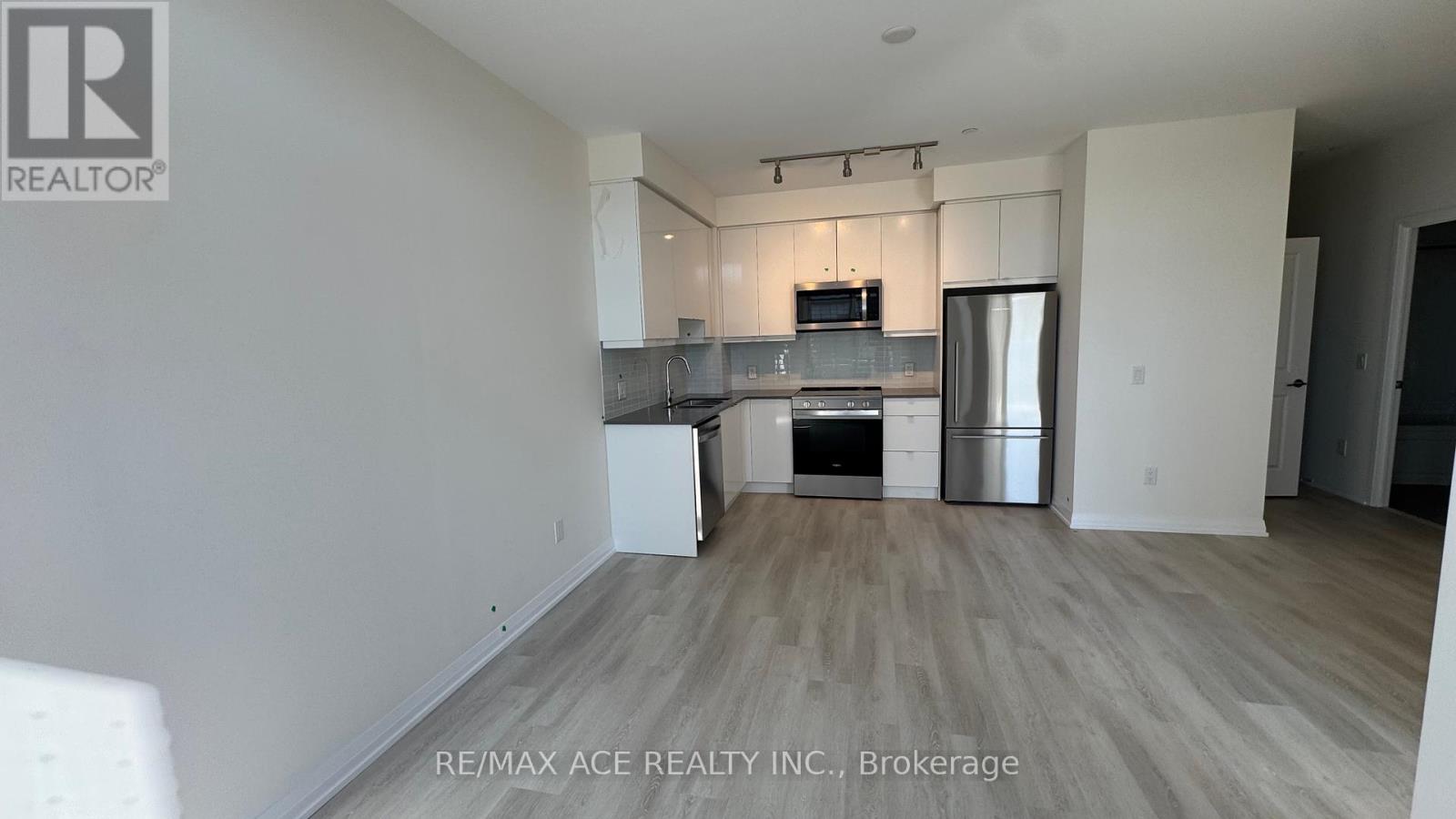 210 - 3260 Sheppard Avenue E, Toronto, Ontario  M1T 3K3 - Photo 9 - E12456643